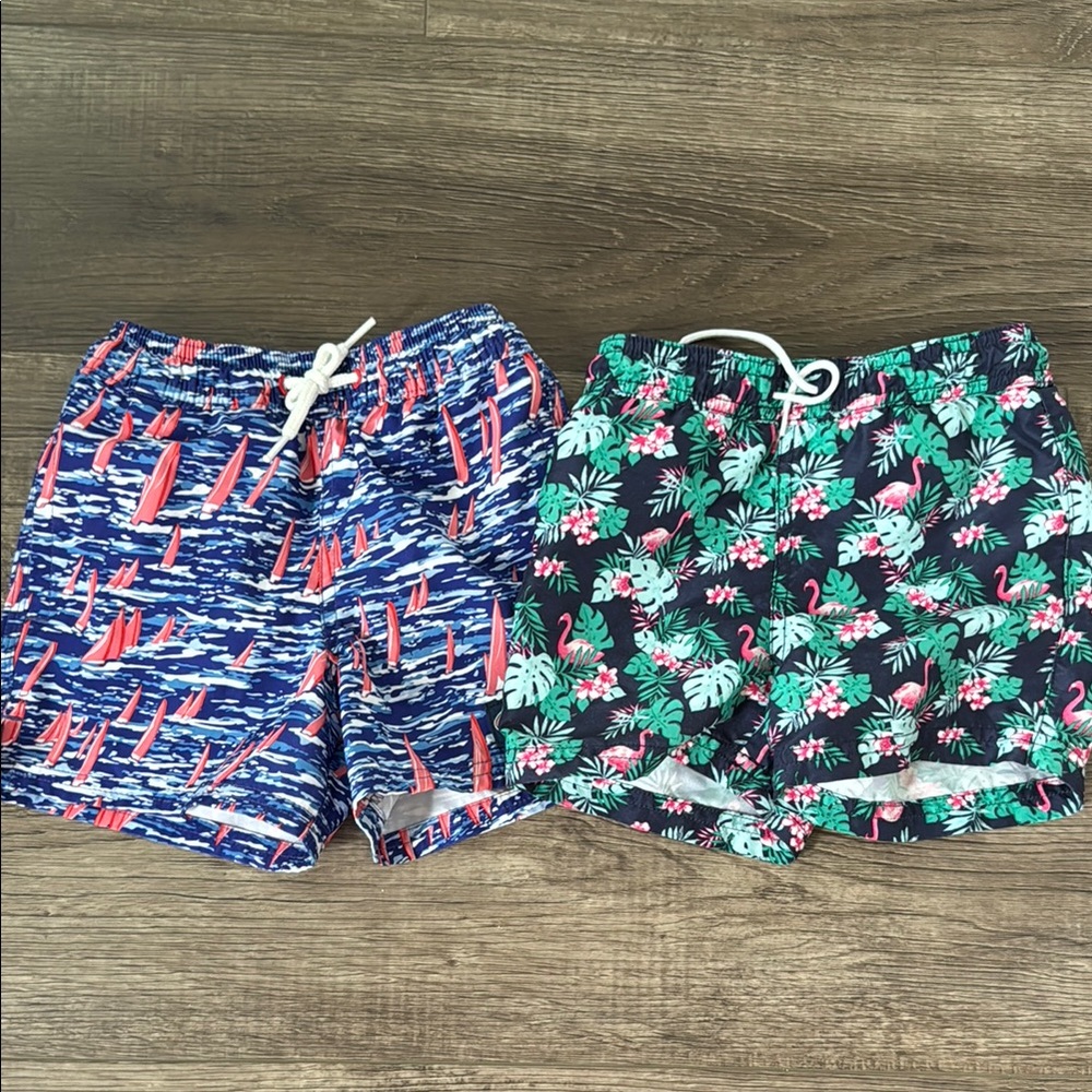 Boys size 3T swim trunks